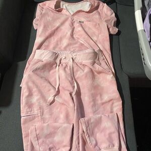 FIGS pink marble/ tie dye scrub set XL